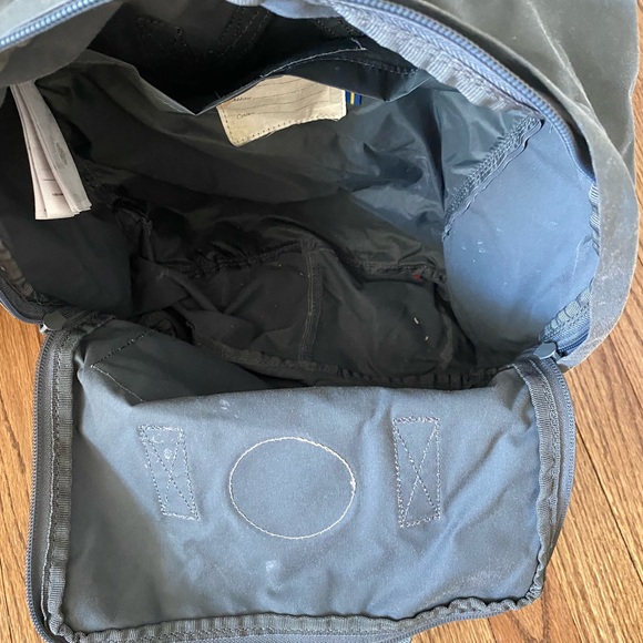 Fjallraven Grey Backpack - Picture 3 of 4